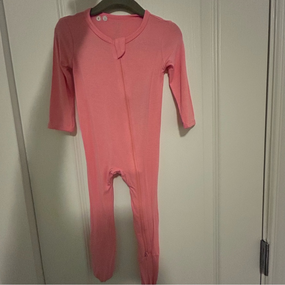 NWT Kyte Baby Zippered Footie in Pink Size 6-12 months